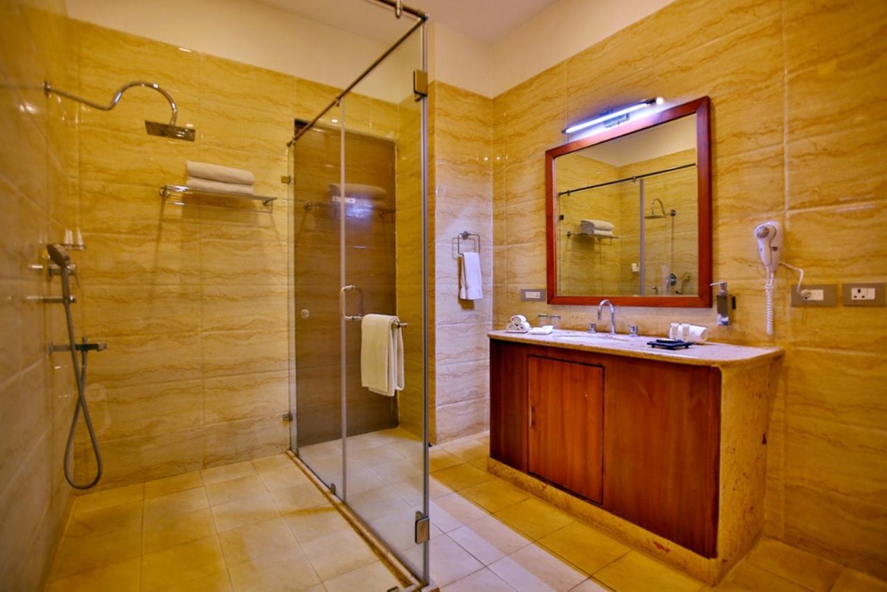 Regenta Resort Vanya Mahal Ranthambore 萨瓦伊马多普尔 外观 照片