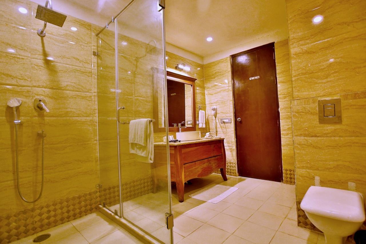 Regenta Resort Vanya Mahal Ranthambore 萨瓦伊马多普尔 外观 照片