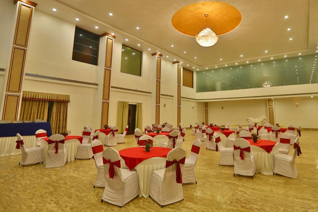 Regenta Resort Vanya Mahal Ranthambore 萨瓦伊马多普尔 外观 照片