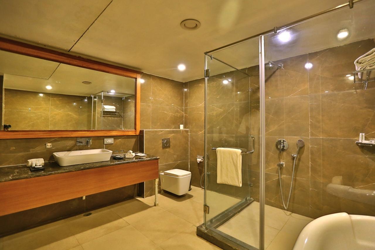 Regenta Resort Vanya Mahal Ranthambore 萨瓦伊马多普尔 外观 照片
