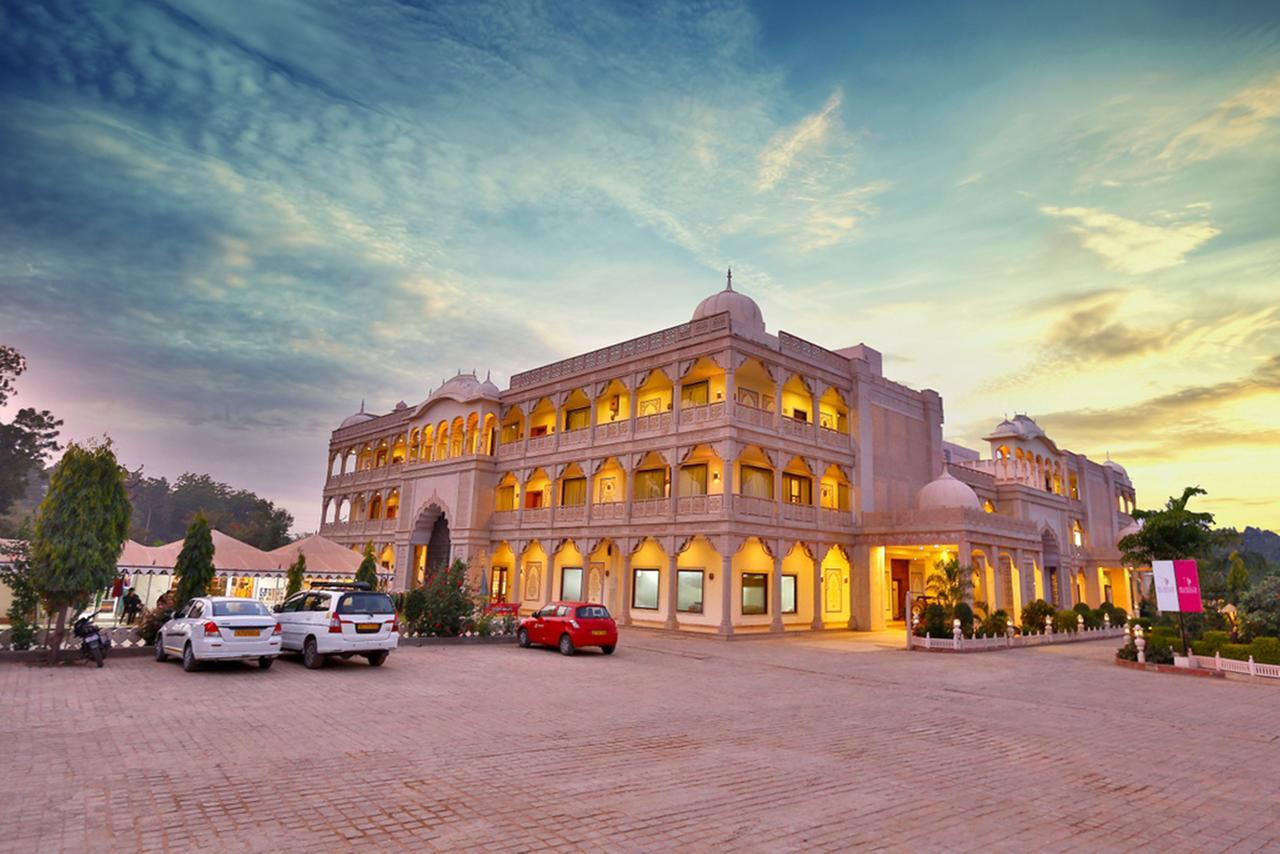 Regenta Resort Vanya Mahal Ranthambore 萨瓦伊马多普尔 外观 照片