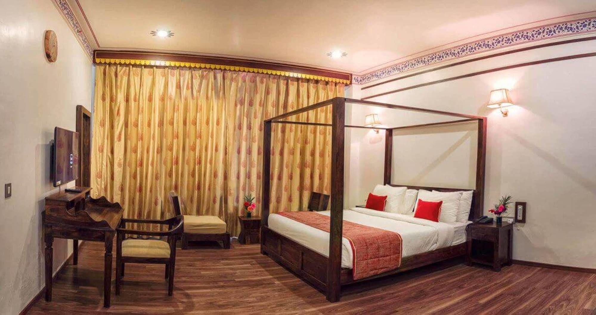 Regenta Resort Vanya Mahal Ranthambore 萨瓦伊马多普尔 外观 照片