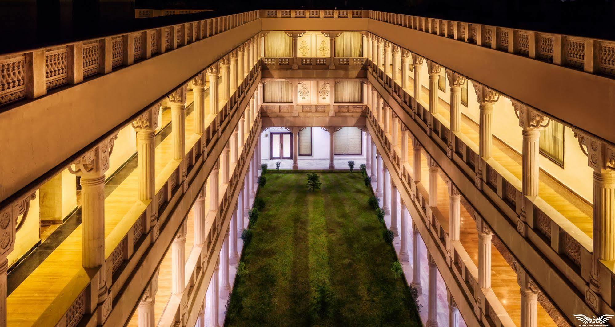 Regenta Resort Vanya Mahal Ranthambore 萨瓦伊马多普尔 外观 照片